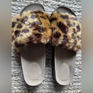 NWT Madden Girl Slides